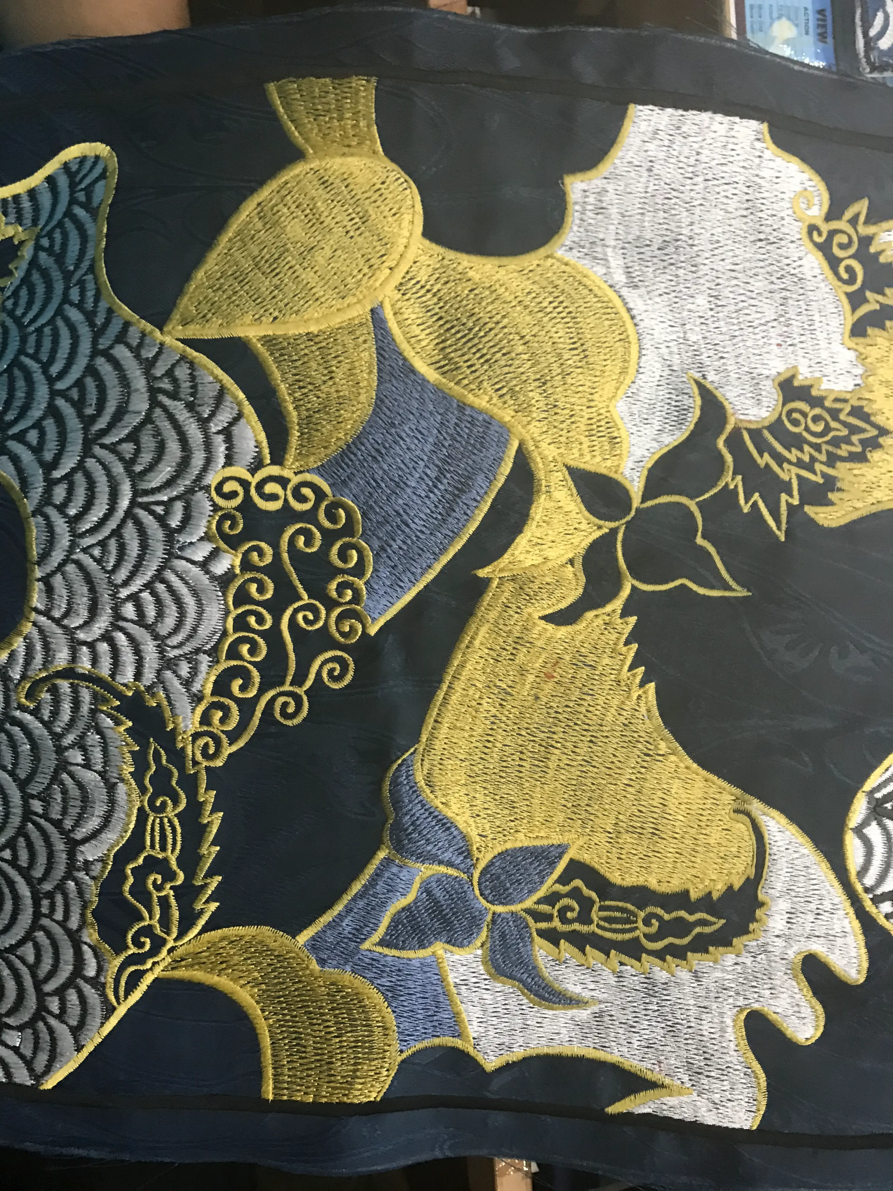 Bateeq Kelir embroidery development